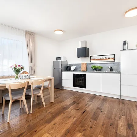 Horská, Apartamento